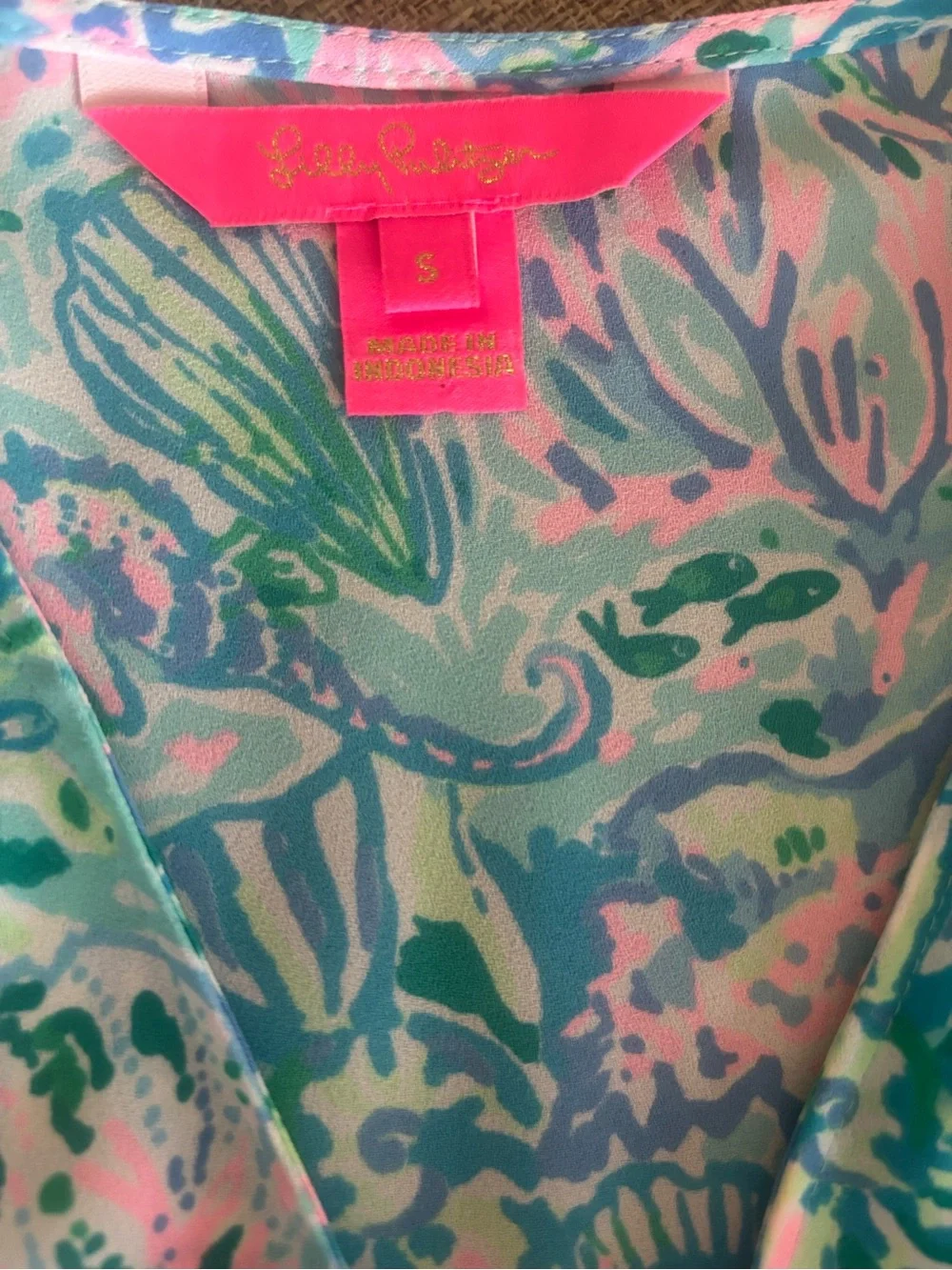 Lilly Pulitzer Pamela V-Neck Top surf blue in soleil it on me size small